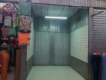 TRASPASO PEQUEÑO LOCAL SÚPER COMERCIAL EN SJM