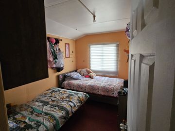 CASA DOS NIVELES EN ALTOS DE MAHUIZA