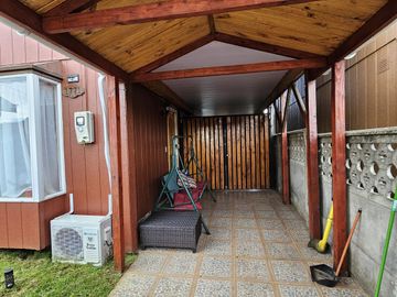 CASA DOS NIVELES EN ALTOS DE MAHUIZA