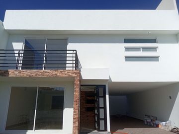 CASA EN VENTA EN CACALOMACAN TOLUCA
