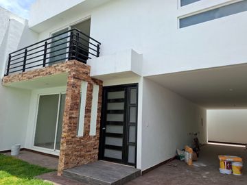 CASA EN VENTA EN CACALOMACAN TOLUCA