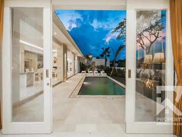 Modern 3 Bedroom Villa with Ricefield View in Ubud Bali for Sale Leasehold