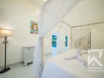 Modern 3 Bedroom Villa with Ricefield View in Ubud Bali for Sale Leasehold