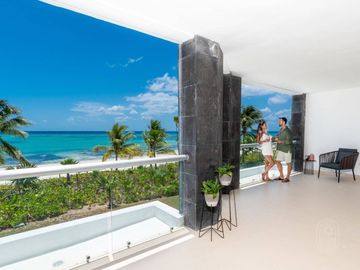 DEPARTAMENTO FRENTE AL MAR DE 3 HABITACIONES ENTREGA INMEDIATA EN CORASOL PLAYA DEL CARMEN