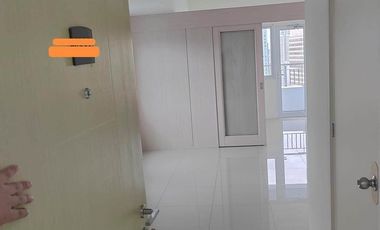 280,000 DP only move in agad Rent to Own Condominium in Makati City near Ayala, RCBC Plaza,Makati Med