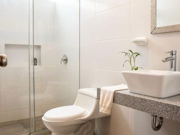 SE VENDE CASA DE CAMPO CON PISCINA DENTRO DE CONDOMINIO EN MALA