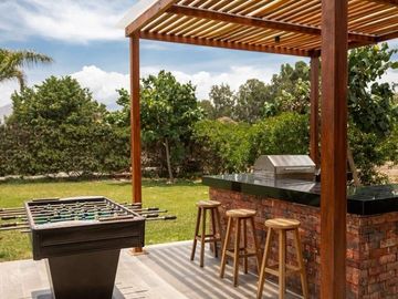 SE VENDE CASA DE CAMPO CON PISCINA DENTRO DE CONDOMINIO EN MALA