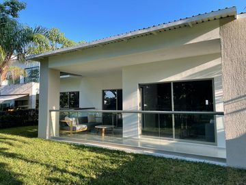 Departamento en campo de golf Paraiso country club con 4 habitaciones excelentes vistas Cuernavaca