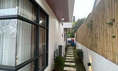 Five Bedroom House and Lot For Sale in Grand Centinnial Homes Subdivision at Cavite City