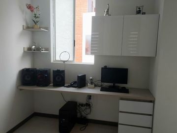 VENTA  CASA TRES NIVELES ESQUINERA -REMODELADA-QUINTAS DEL LILI 2