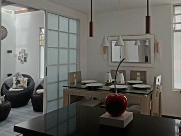 VENTA  CASA TRES NIVELES ESQUINERA -REMODELADA-QUINTAS DEL LILI 2