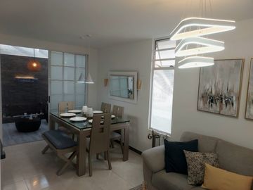 VENTA  CASA TRES NIVELES ESQUINERA -REMODELADA-QUINTAS DEL LILI 2