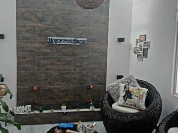 VENTA  CASA TRES NIVELES ESQUINERA -REMODELADA-QUINTAS DEL LILI 2