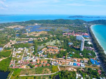 Absolutely! This beautiful villa brand new is the perfect choice Pool villa 350m. to the sea 5,500,000 baht