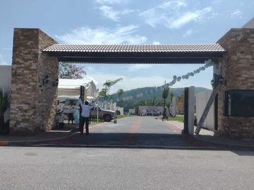 SE VENDE Casa en condominio con Alberca Xochitepec