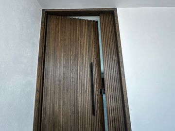 VENTA RESIDENCIA NUEVA, ESTRENALA AL nORTE DE ags COTO CON ALBERCA zona campanario y calicantos con roof garden y 4 recamaras