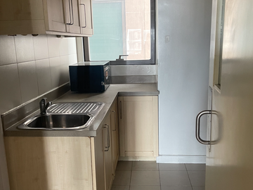 Best Deal for Sale 2BR Unit in Joya Lofts & Towers, Rockwell Makati