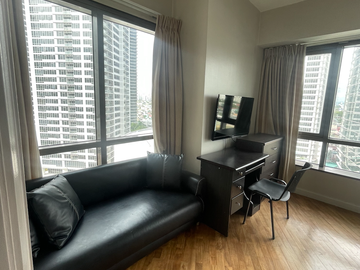 Best Deal for Sale 2BR Unit in Joya Lofts & Towers, Rockwell Makati