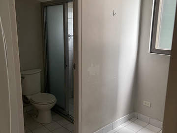 Best Deal for Sale 2BR Unit in Joya Lofts & Towers, Rockwell Makati
