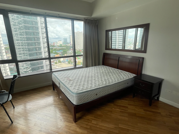 Best Deal for Sale 2BR Unit in Joya Lofts & Towers, Rockwell Makati