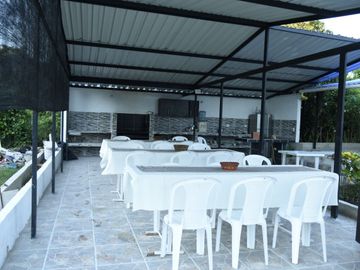 VENTA DE CASA-QUINTA QUINTA RICAURTE