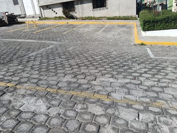 CASA EN VENTA CALDERON