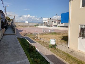 CASA EN VENTA CALDERON