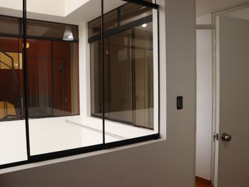 Se Alquila Tercer Piso. Minidepartamento Chorrillos