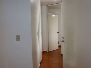 Se Alquila Tercer Piso. Minidepartamento Chorrillos
