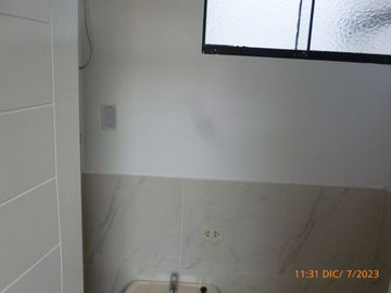 Se Alquila Tercer Piso. Minidepartamento Chorrillos