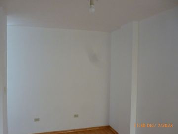Se Alquila Tercer Piso. Minidepartamento Chorrillos