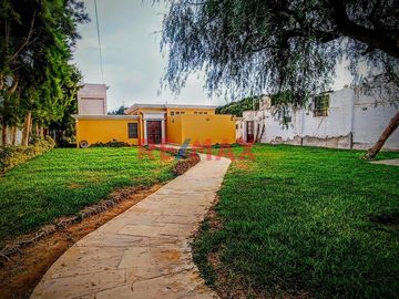 Venta De Casa De Campo En Moche / 2144.50 M2 / $650,000 ID 1090997