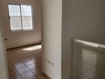 venta casa en coto Paso de Argenta al norte de AGS Cerca de Margaritas