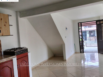 CASA ESQUINERA CON GARAJE CUBIERTO DOS APARTAMENTOS INDEPENDIENTES EN VENTA
