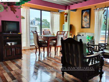 CASA ESQUINERA CON GARAJE CUBIERTO DOS APARTAMENTOS INDEPENDIENTES EN VENTA