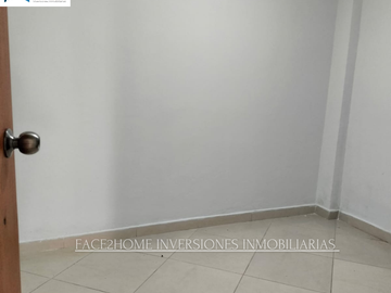 CASA ESQUINERA CON GARAJE CUBIERTO DOS APARTAMENTOS INDEPENDIENTES EN VENTA