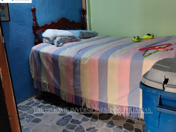 CASA ESQUINERA CON GARAJE CUBIERTO DOS APARTAMENTOS INDEPENDIENTES EN VENTA
