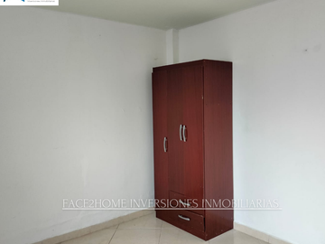 CASA ESQUINERA CON GARAJE CUBIERTO DOS APARTAMENTOS INDEPENDIENTES EN VENTA