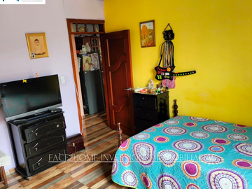 CASA ESQUINERA CON GARAJE CUBIERTO DOS APARTAMENTOS INDEPENDIENTES EN VENTA