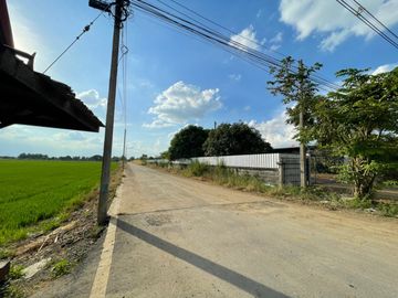 ขาย ที่ดินเปล่า 100 ตร.วา ต.คลองเจ็ด อ.คลองหลวง ปทุมธานี(ติดถนน)
