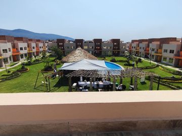Venta de Casa, 3 recamaras con alberca y Roof Garden en E. Zapata Mor.