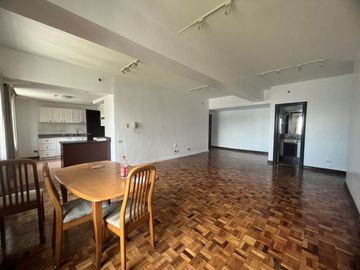Below market 3 bedroom for sale in Renaissance Tower near Tektite, Podium Mall, 30th Mall, Shangrila, Megamall, Estancia and Capitol Commons