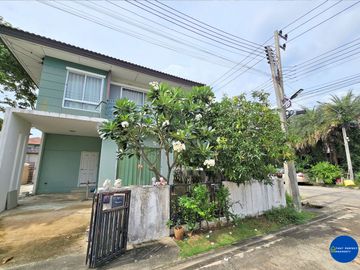 ขายถูก!!! ลดราคาสุดพิเศษ บ้านเดี่ยว 2 ชั้น หมู่บ้าน เดอะทรัสต์ วิลล์ วัชรพล-หทัยราษฎร์ บ้านหลังมุม พื้นที่ 55.4 ตรว. 3 ห้องนอน 2 ห้องน้ำ บ้านสวย เจ้าข