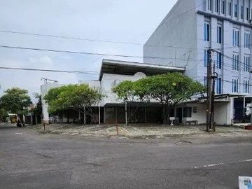 DIJUAL RUMAH USAHA Comercial Area di Wr Supratman, Surabaya Pusat