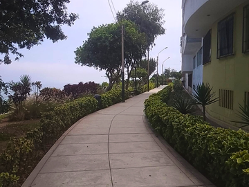 VENDO DEPARTAMENTO DE 46 m2 en PRIMER PISO  + COCHERA + 2 DEPOSITOS  A  PASOS DEL MALECON DE MAGDALENA DEL MAR LIMITE CON SAN ISIDRO.