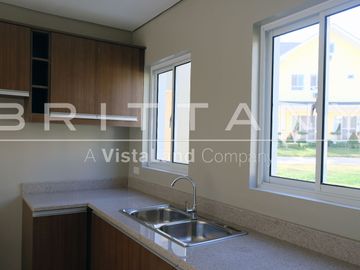 House Model: ALLISON HOUSE MODEL (BLOCK 2, LOT 12)