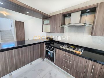 ¡GRAN OPORTUNIDAD! CASA EN VENTA EN CAPITAL SUR, QUERÉTARO.