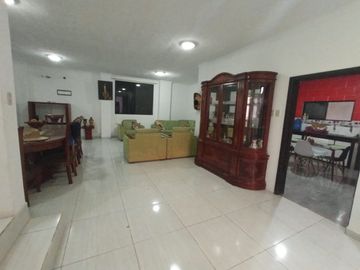 SE VENDE CASA EN CHONE