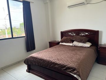 SE VENDE CASA EN CHONE