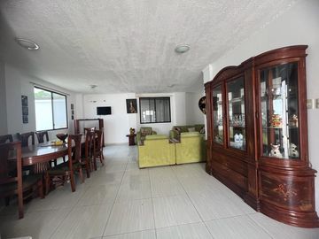 SE VENDE CASA EN CHONE